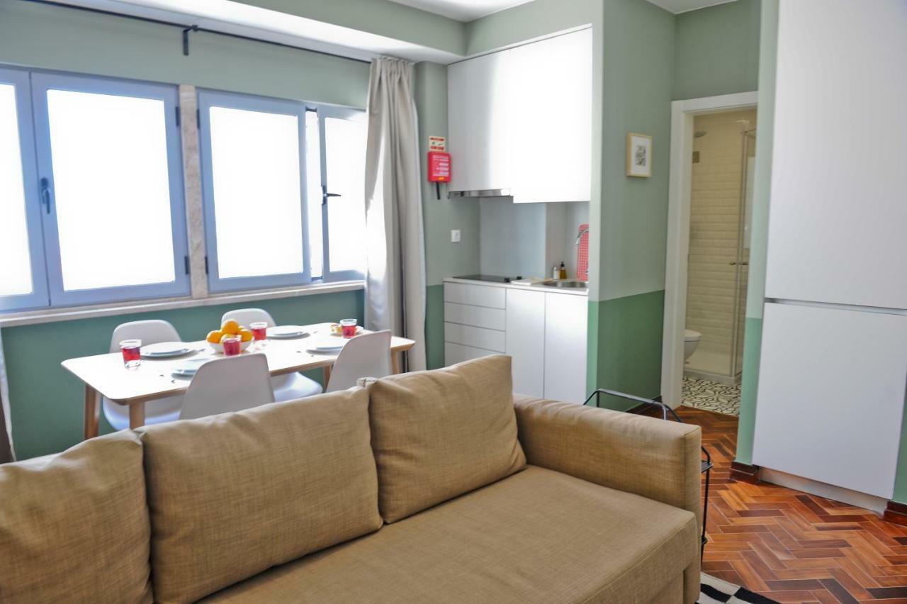Pop The Cork In Lisbon By Misha'S Place 5B Extérieur photo