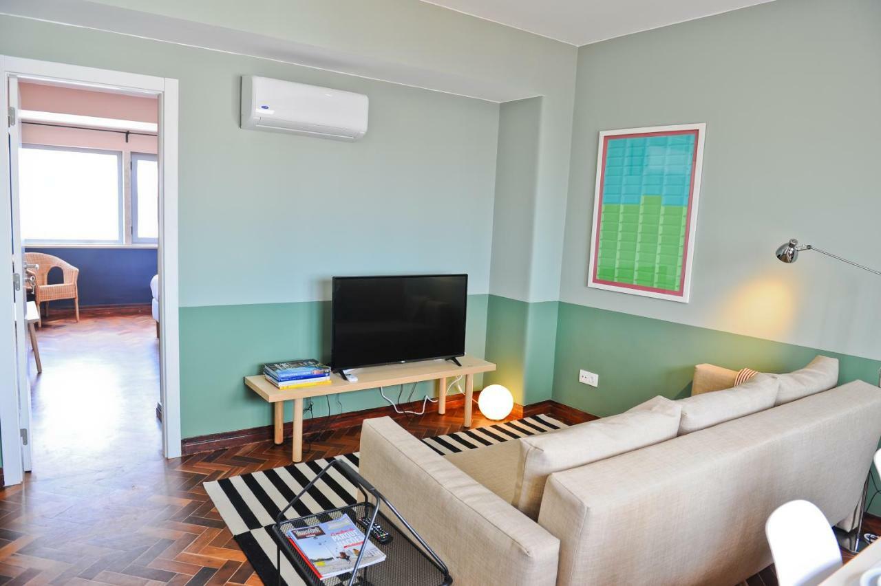Pop The Cork In Lisbon By Misha'S Place 5B Extérieur photo